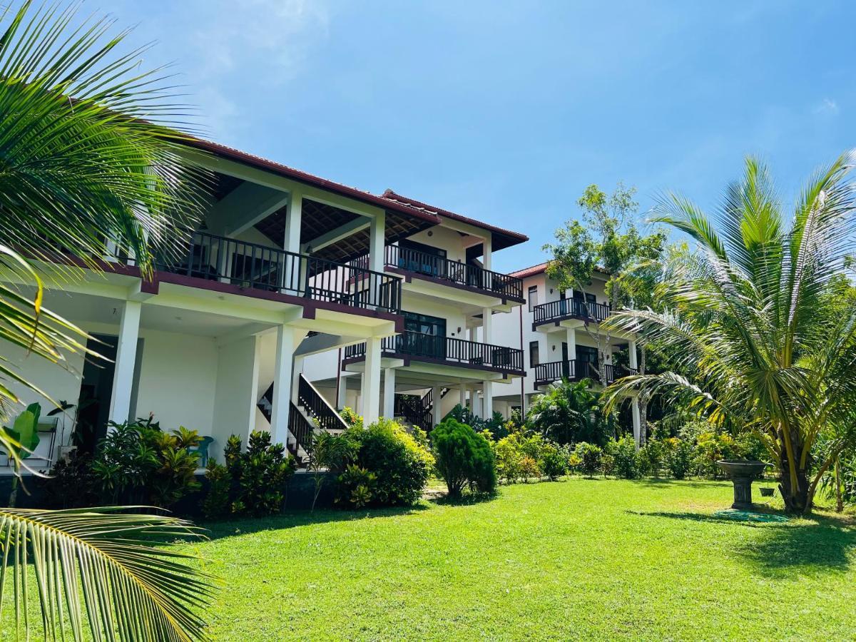 Ashansa Lagoon Resort แทนกาลเล ภายนอก รูปภาพ