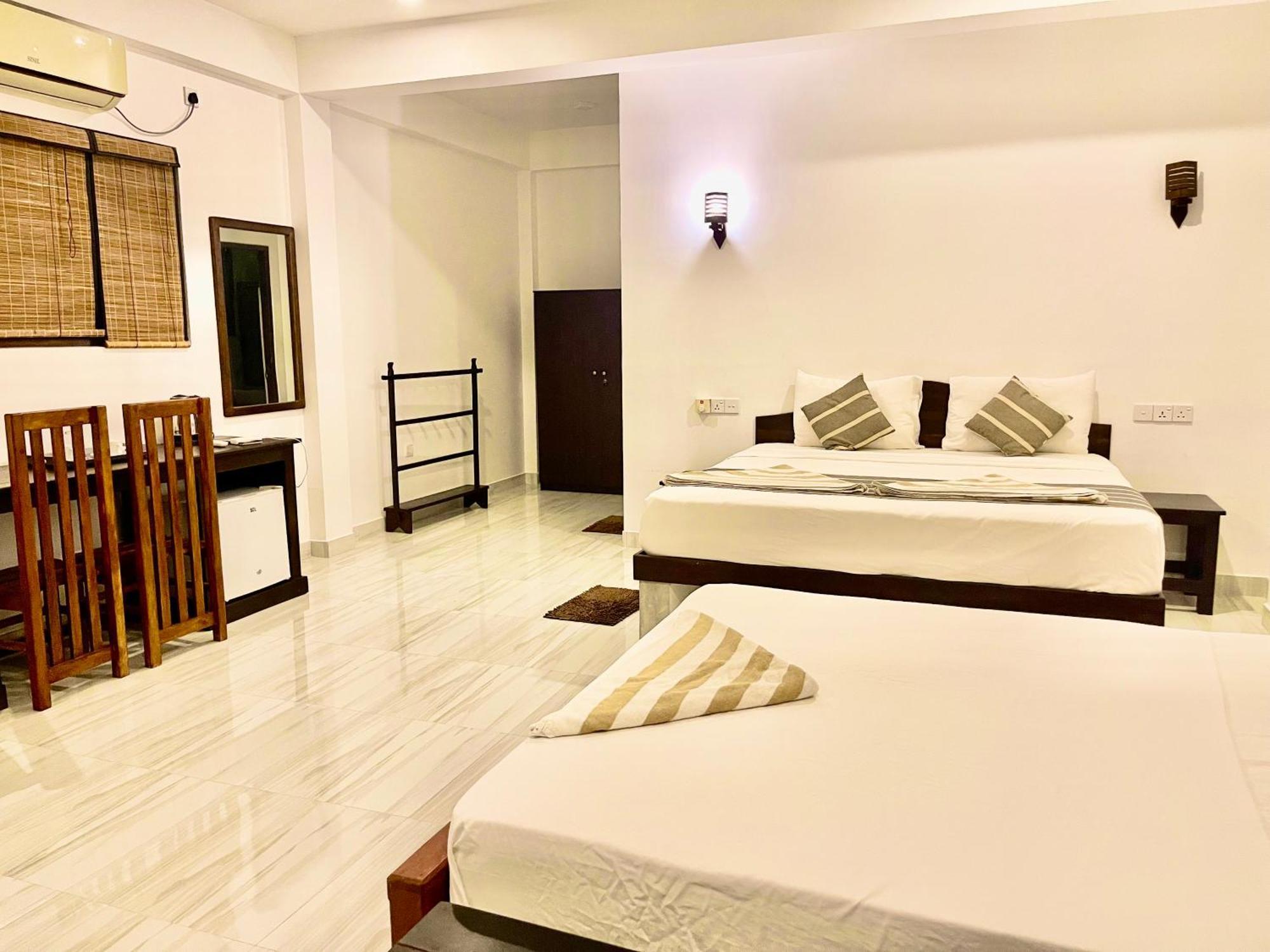Ashansa Lagoon Resort แทนกาลเล ภายนอก รูปภาพ