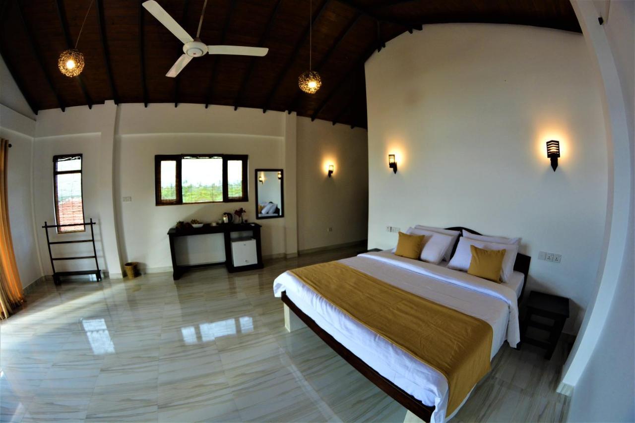 Ashansa Lagoon Resort แทนกาลเล ภายนอก รูปภาพ