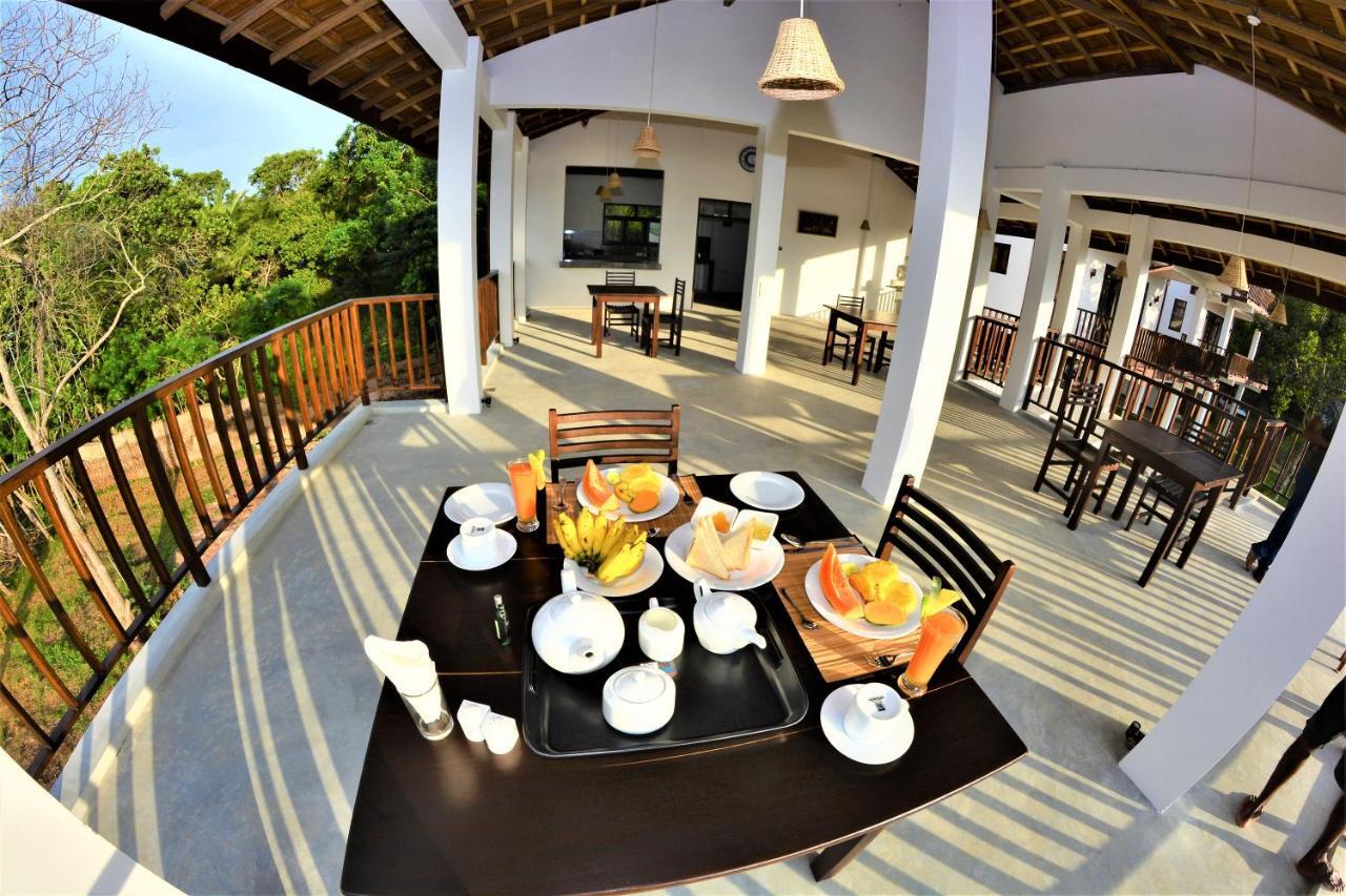 Ashansa Lagoon Resort แทนกาลเล ภายนอก รูปภาพ